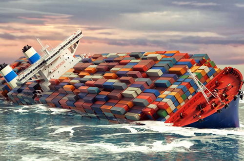 The cargo ship suffered an accident sinking into the sea.